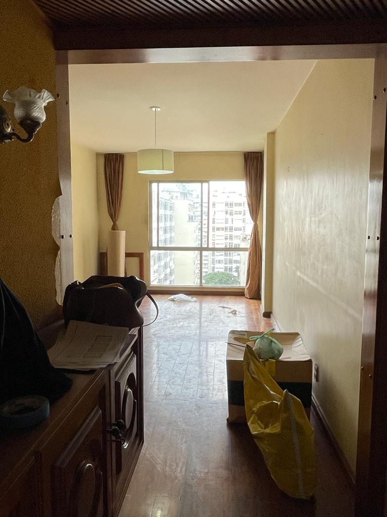 Antes — Sala reformada · iluminação em sanca